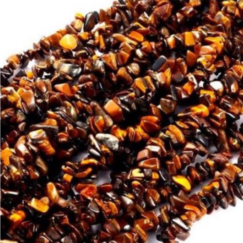 Tigrie oko , úlomky s dierkou, šnúra 80 cm