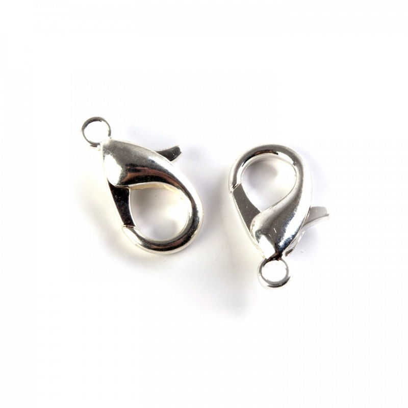 Karabínka je jedným z najpoužívanejších komponentov na ukončenie náhrdelníkov a náramkov. Má malý mechanizmus - potiahnite za páčku a karabínka sa otvorí. Je do