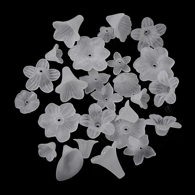 Plastová korálka, mix bielych kvetov, 15 g