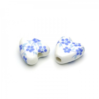 Porcelánová korálka srdce, 15 mm, modré kvety