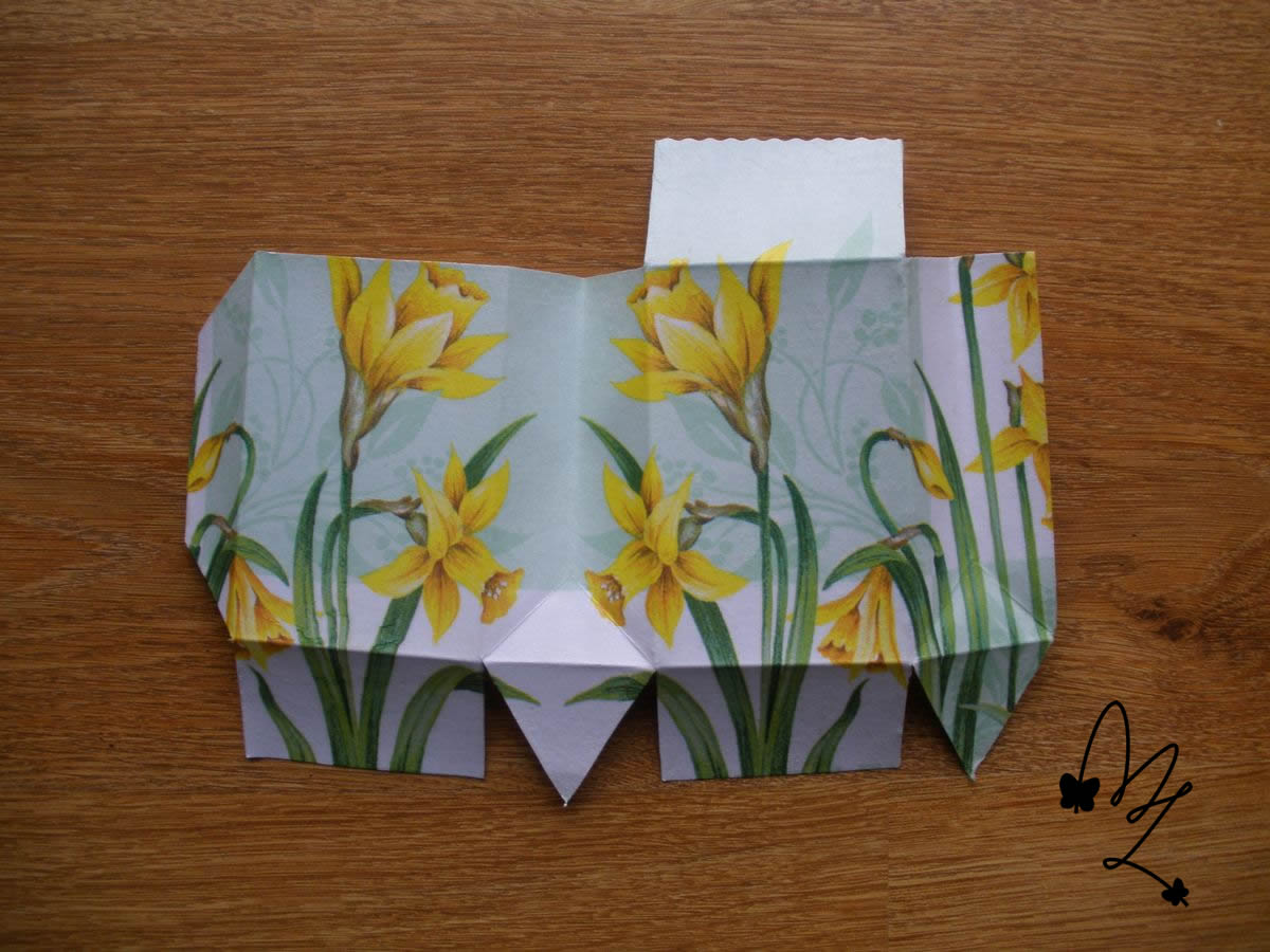 papierova krabicka decoupage
