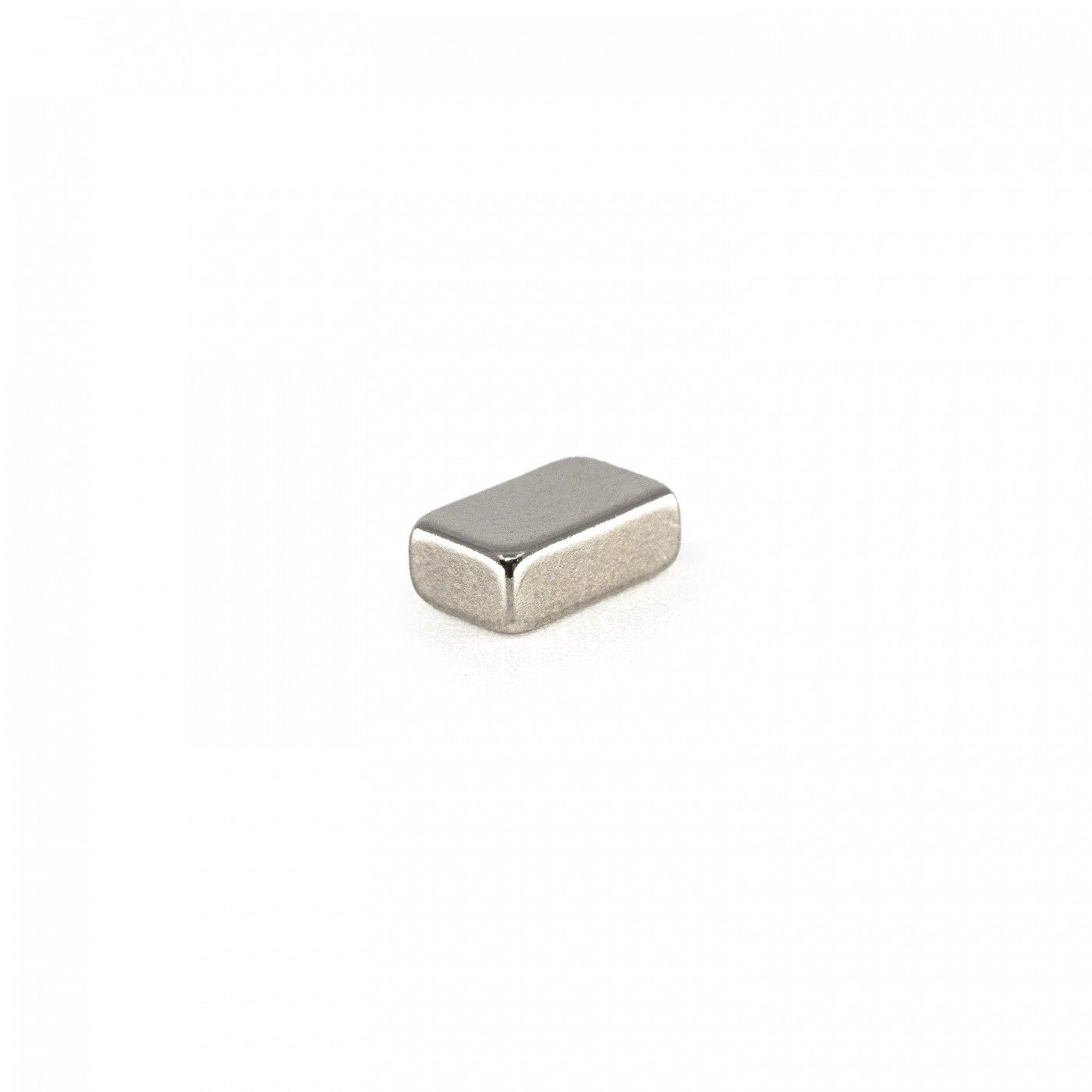 Neodymový magnet kváder 8 x 5 x 3 mm